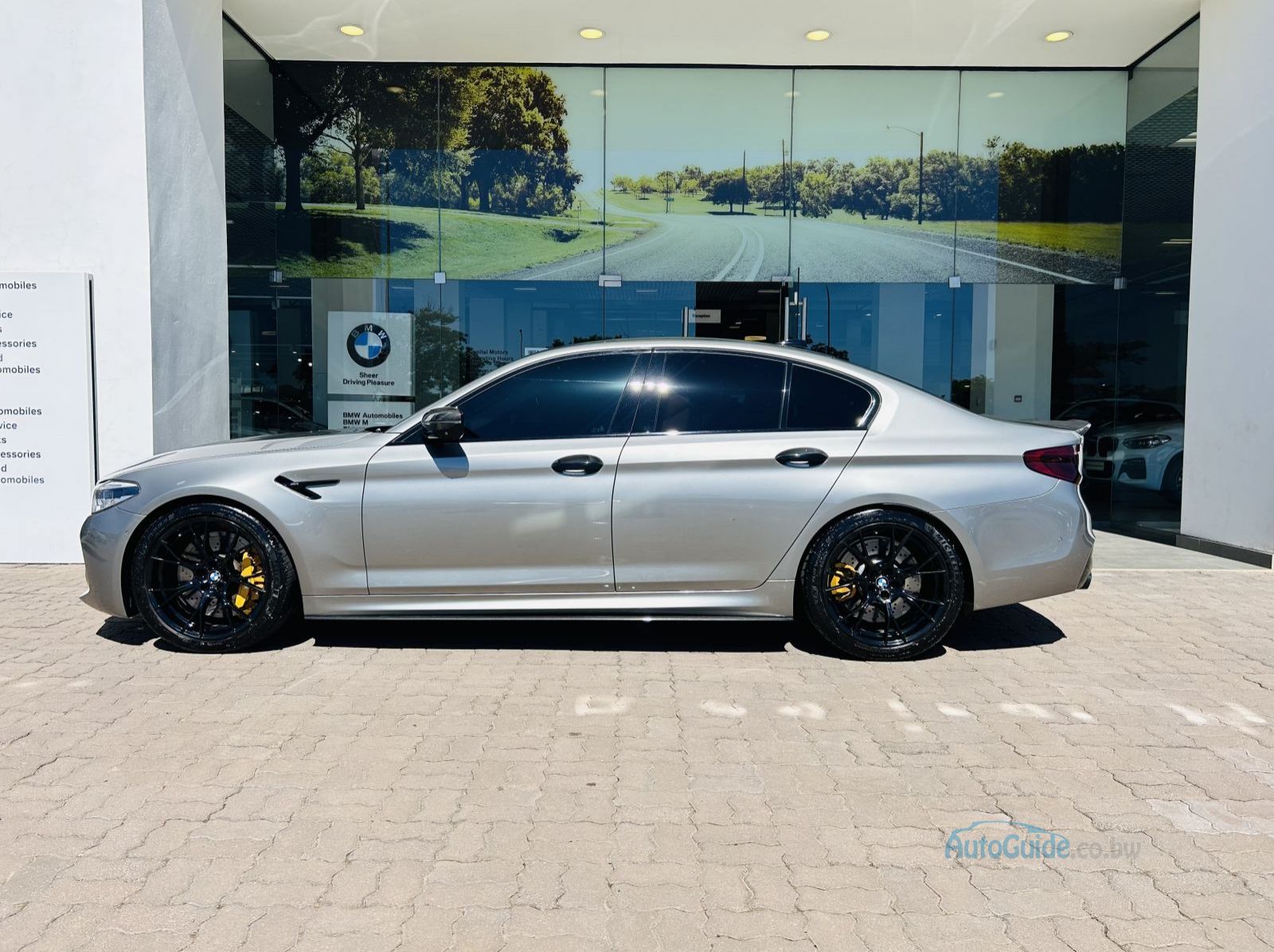 2020 BMW M5 Competition pictures