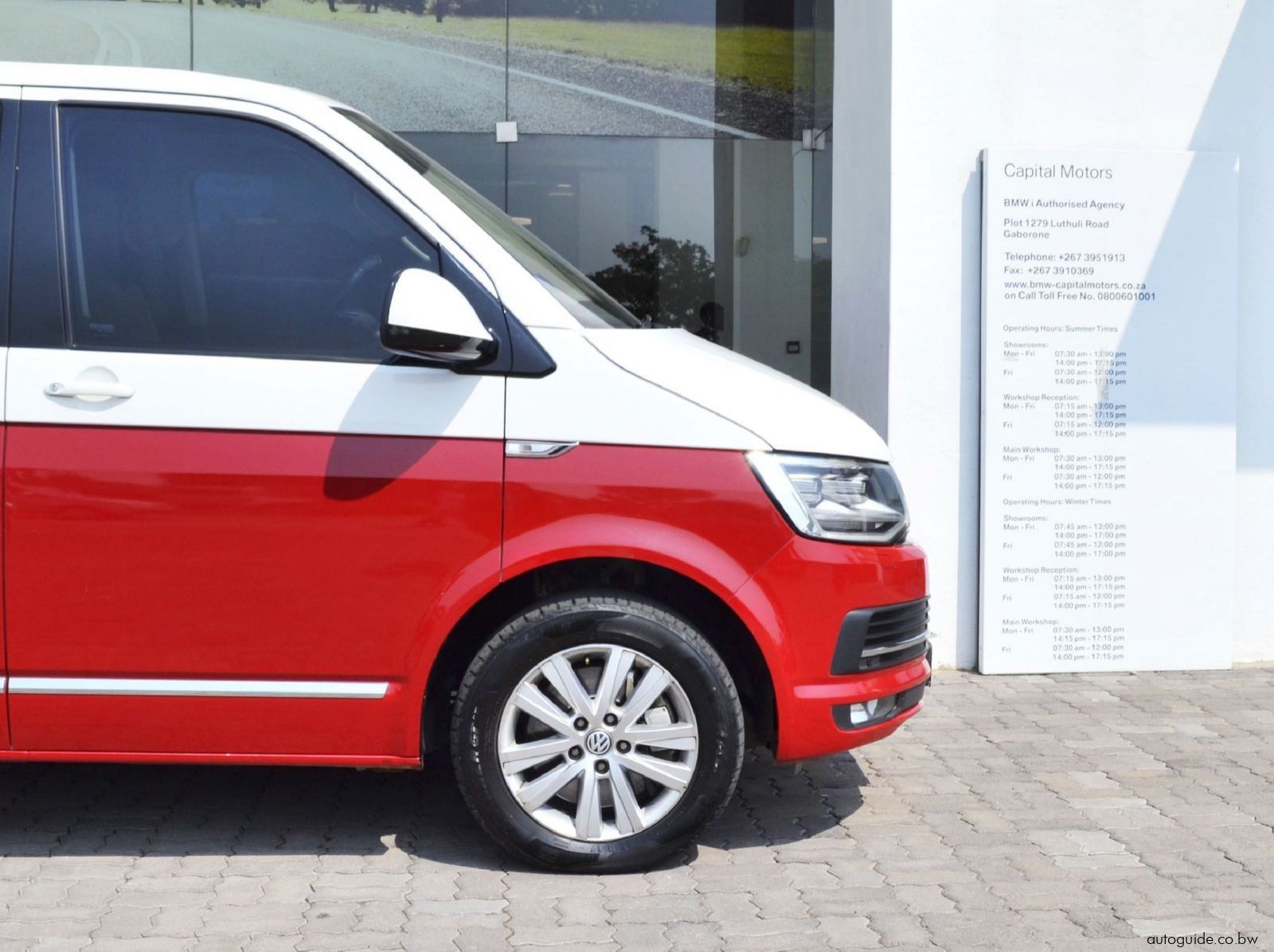 2018 Volkswagen Caravelle TDi pictures