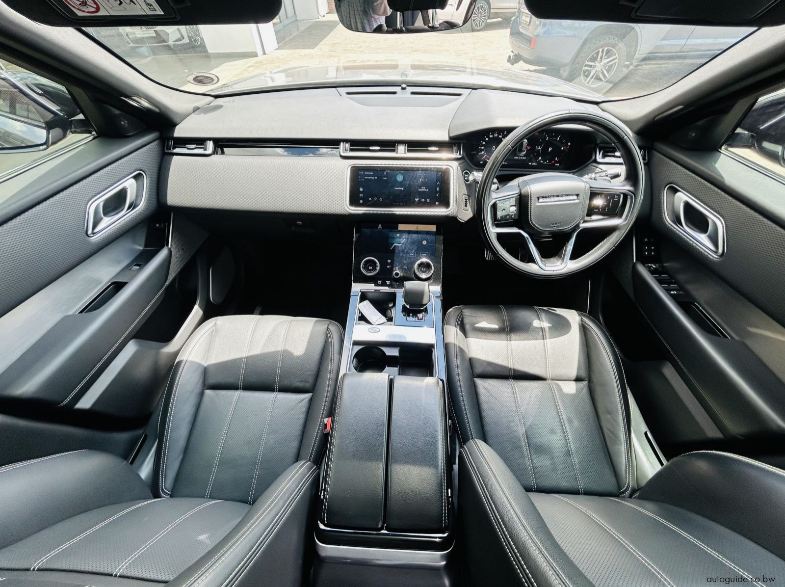 2021 Land Rover Range Rover Velar SE pictures