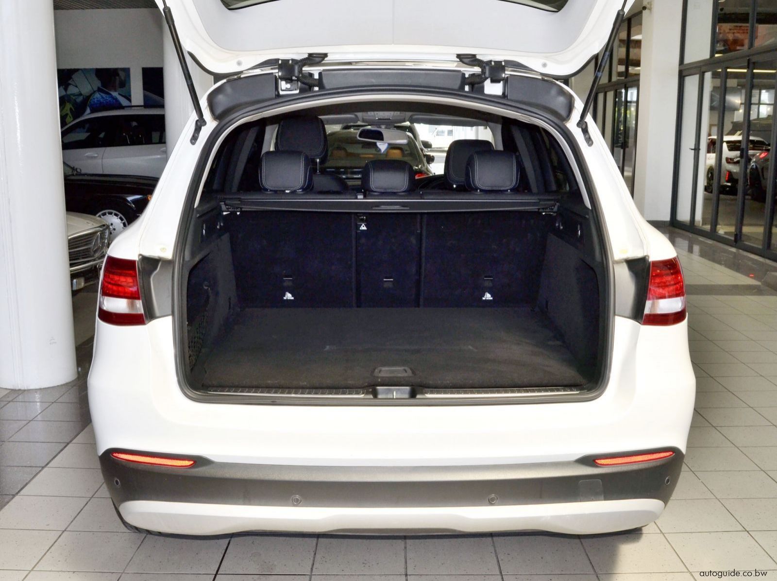 2017 Mercedes-Benz GLC 250 4Matic pictures