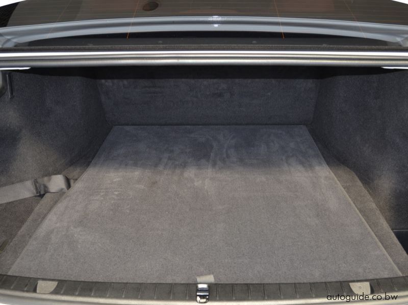 2018 BMW 750i pictures