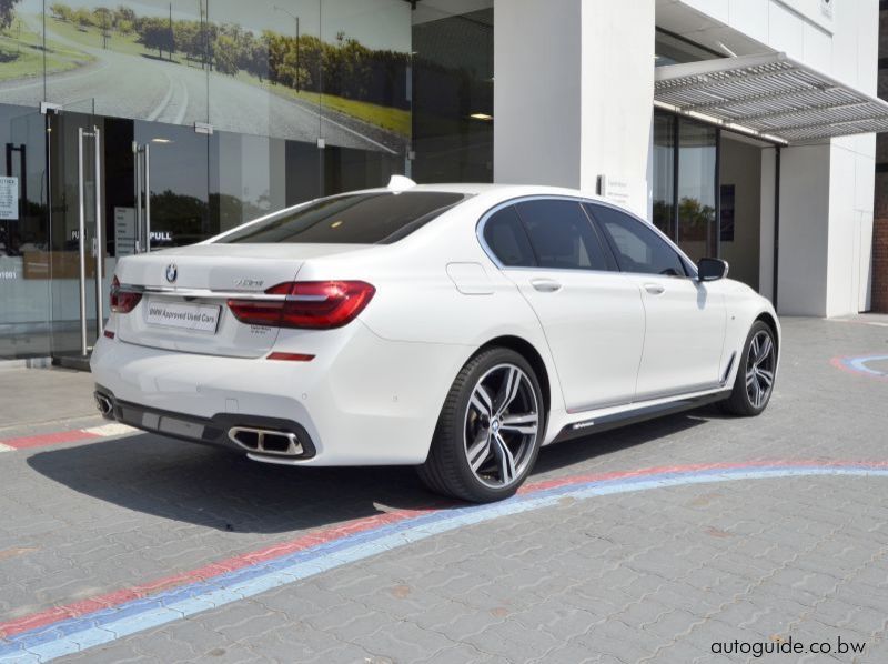 2018 BMW 750i pictures