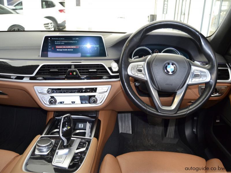 2018 BMW 750i pictures