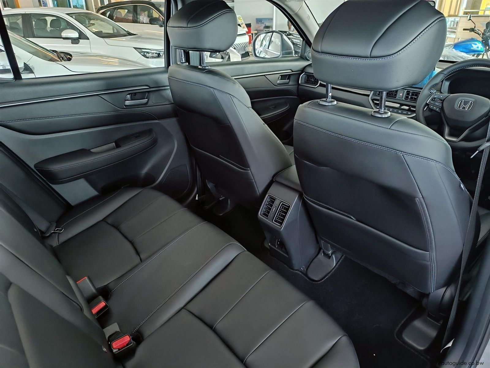 2025 Honda Elevate 1.5L A/T photo