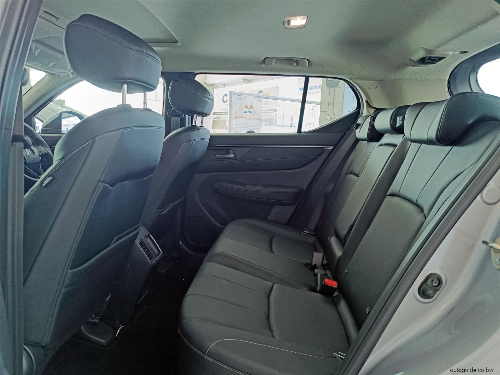 2025 Honda Elevate 1.5L A/T photo