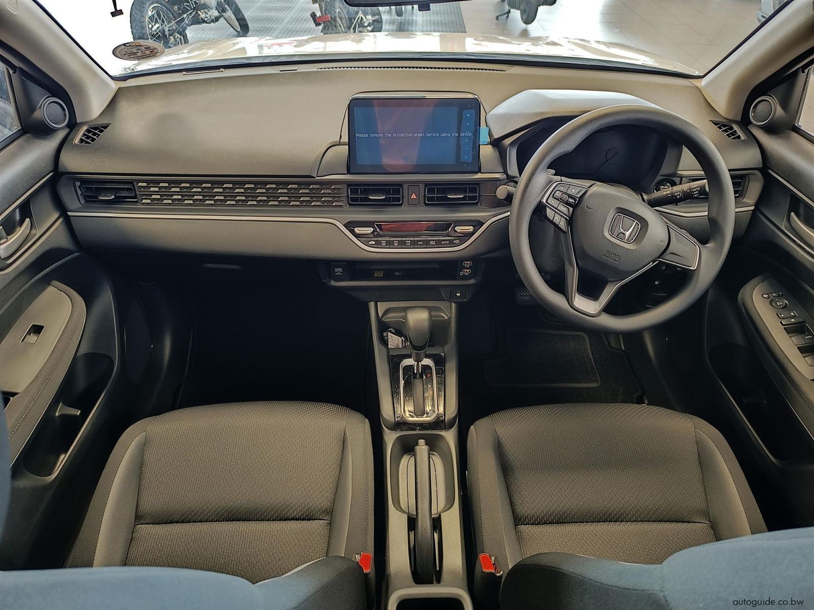 2025 Honda Amaze photo