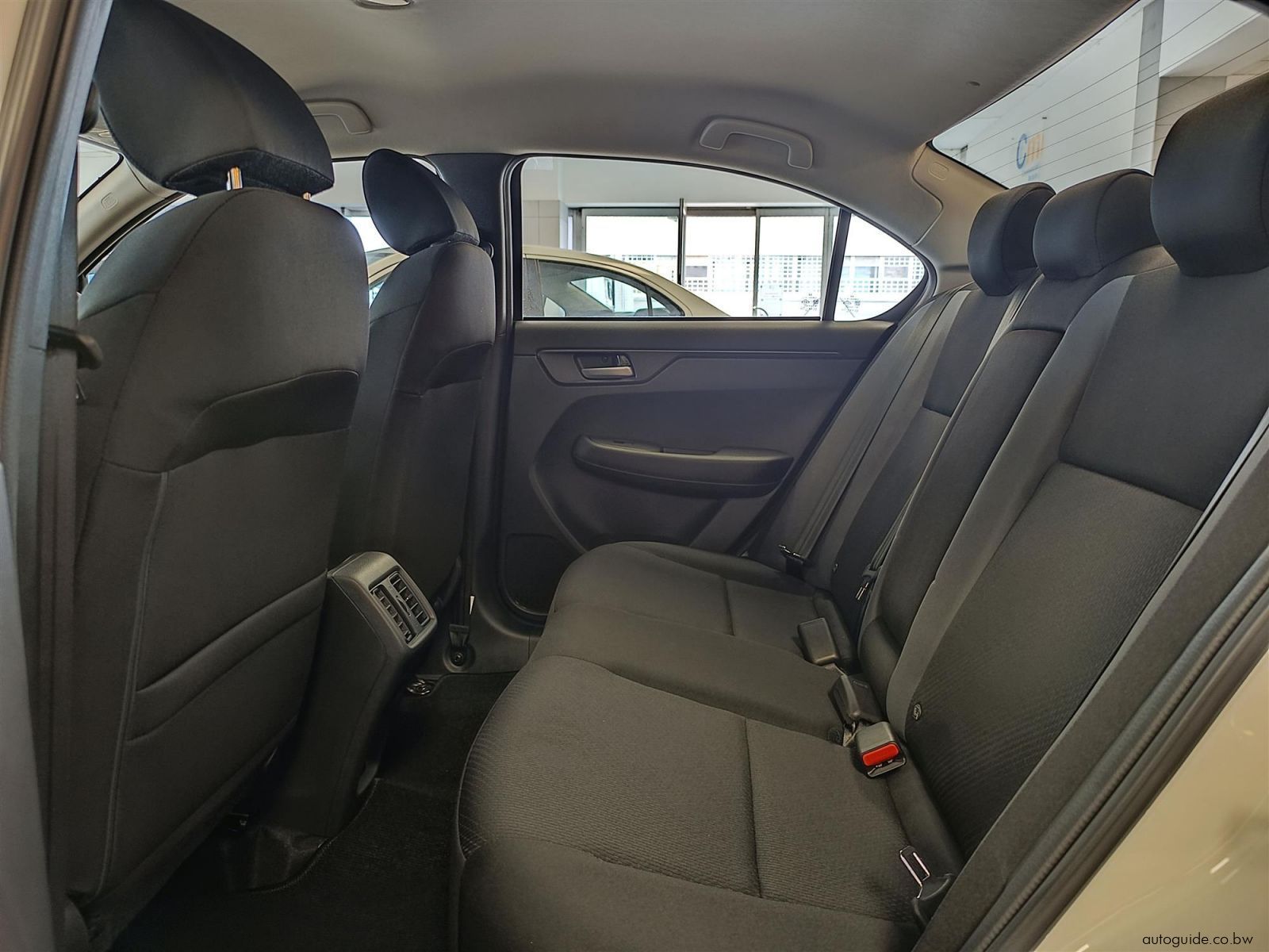 2025 Honda Amaze photo