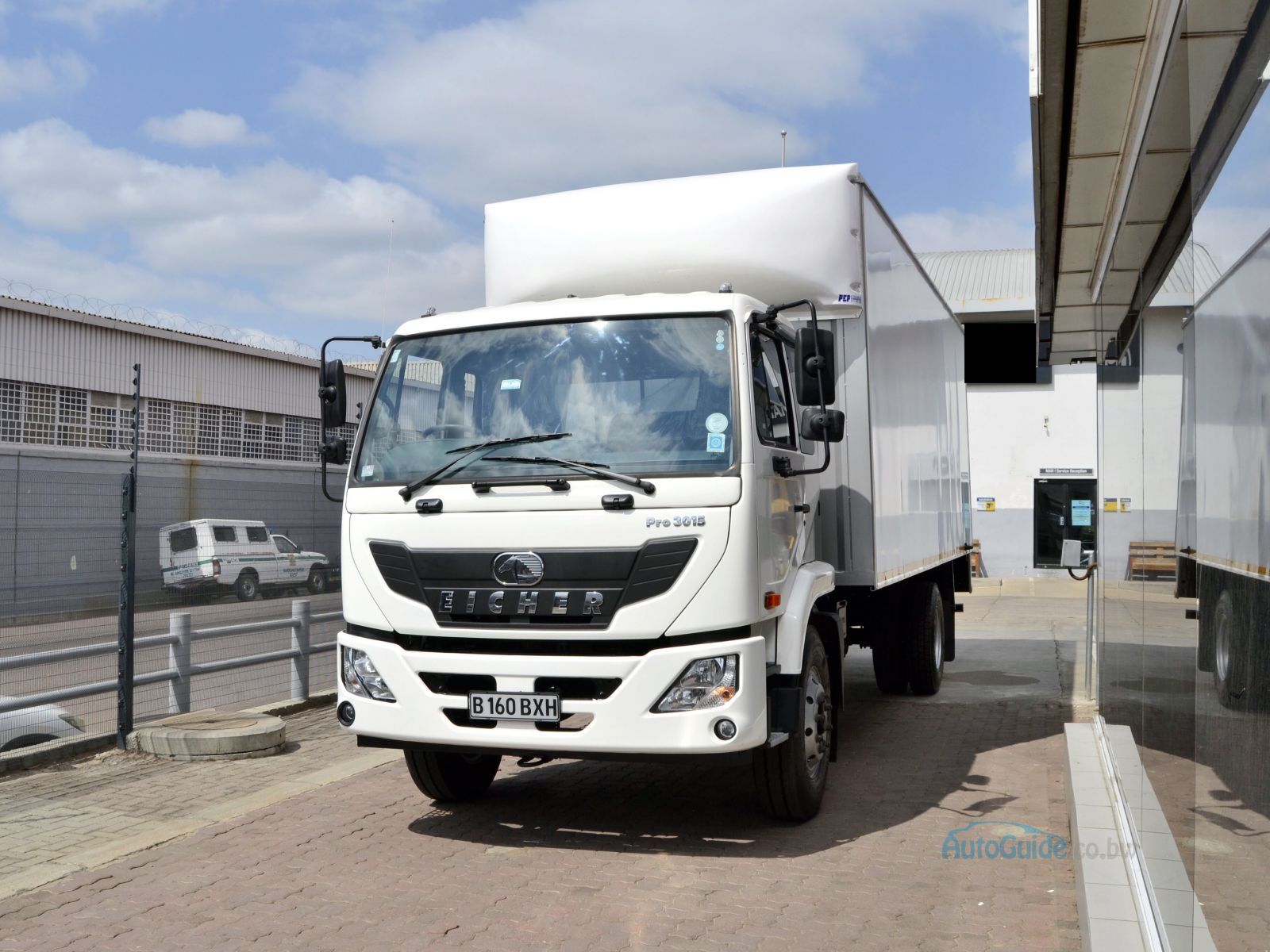 2025 Eicher Pro 3015 - Van Body photo