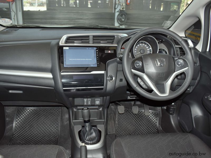 2022 Honda WR-V photo