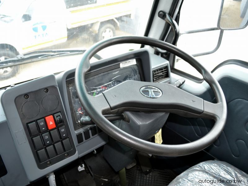 2025 Tata LPT 1518 EX2 pictures