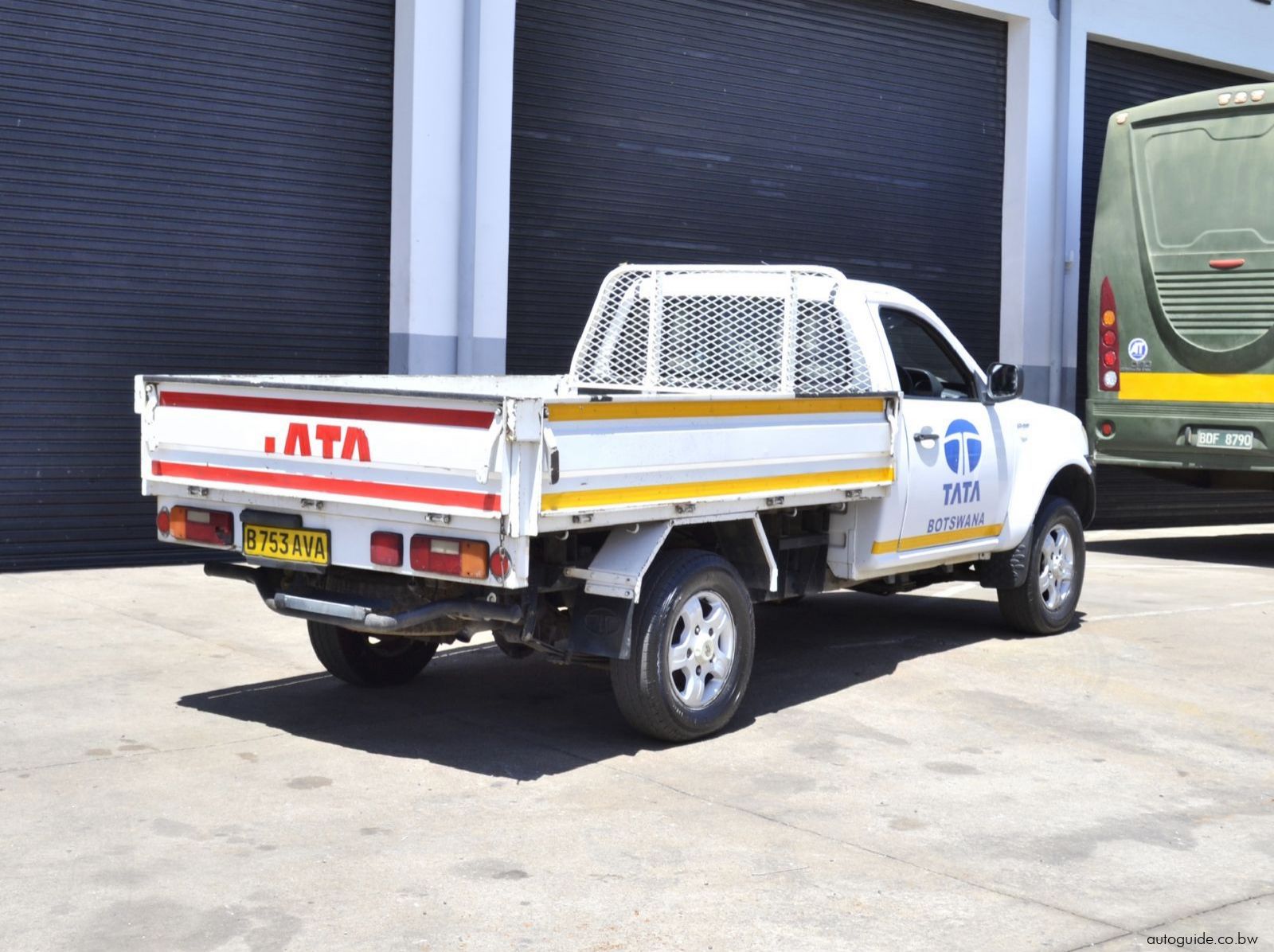 2012 Tata Xenon Dropside pictures