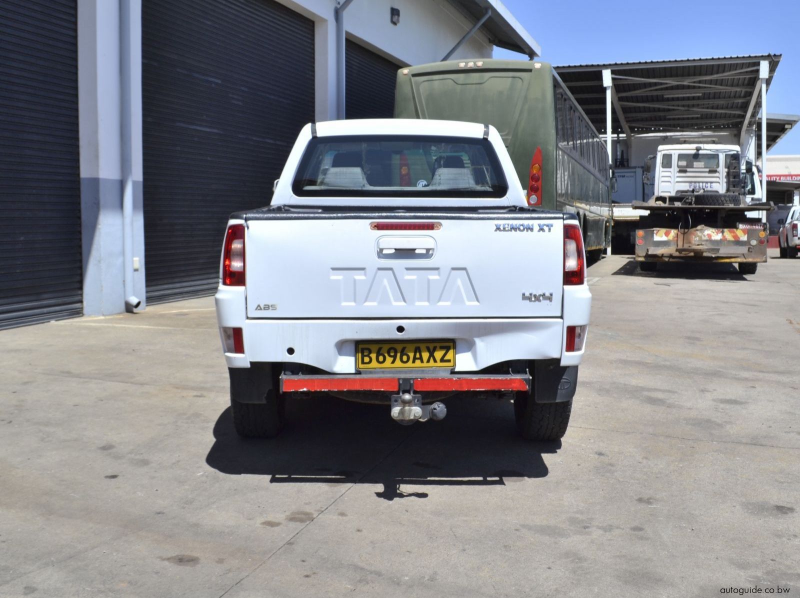 2013 Tata Xenon XT pictures