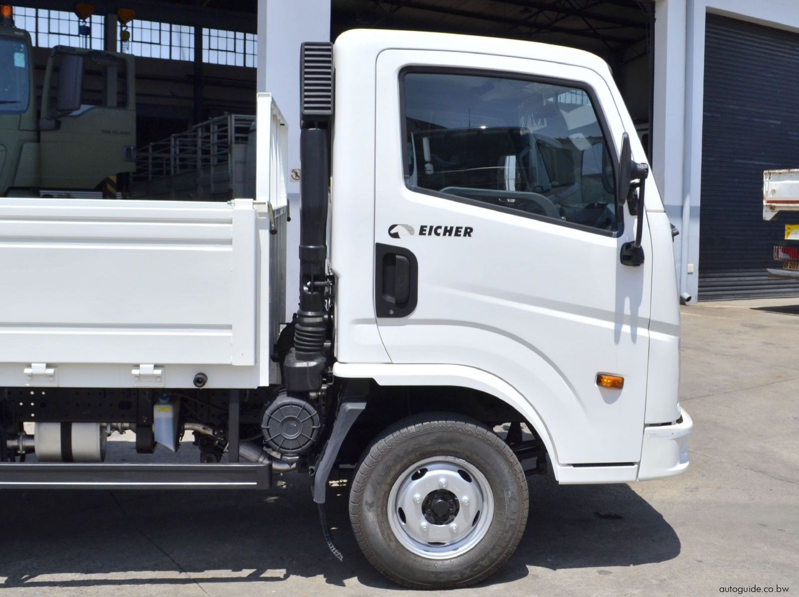 2025 Eicher Pro 2049 Drop Side pictures