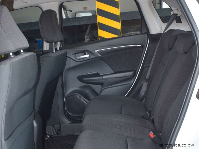 2022 Honda WR-V pictures