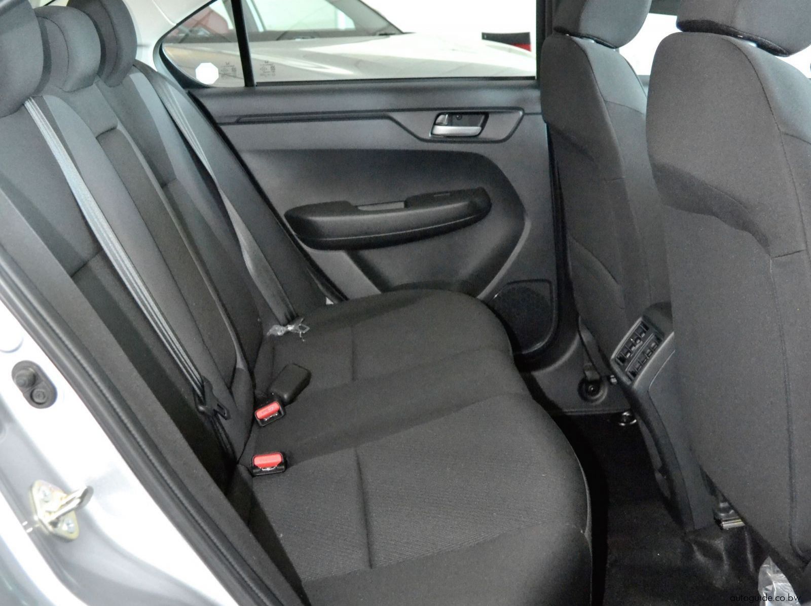 2025 Honda Amaze Comfort CVT  pictures