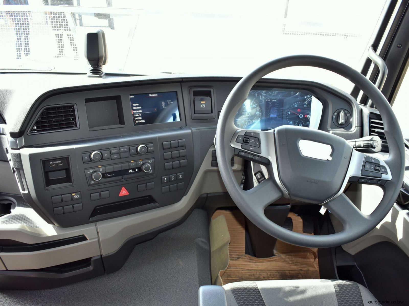 2022 MAN TGS 26.480 - 6x4 TT pictures