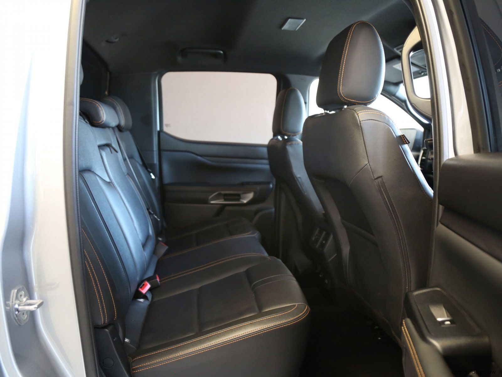 2025 Ford Ranger Wildtrak 10 Speed photo
