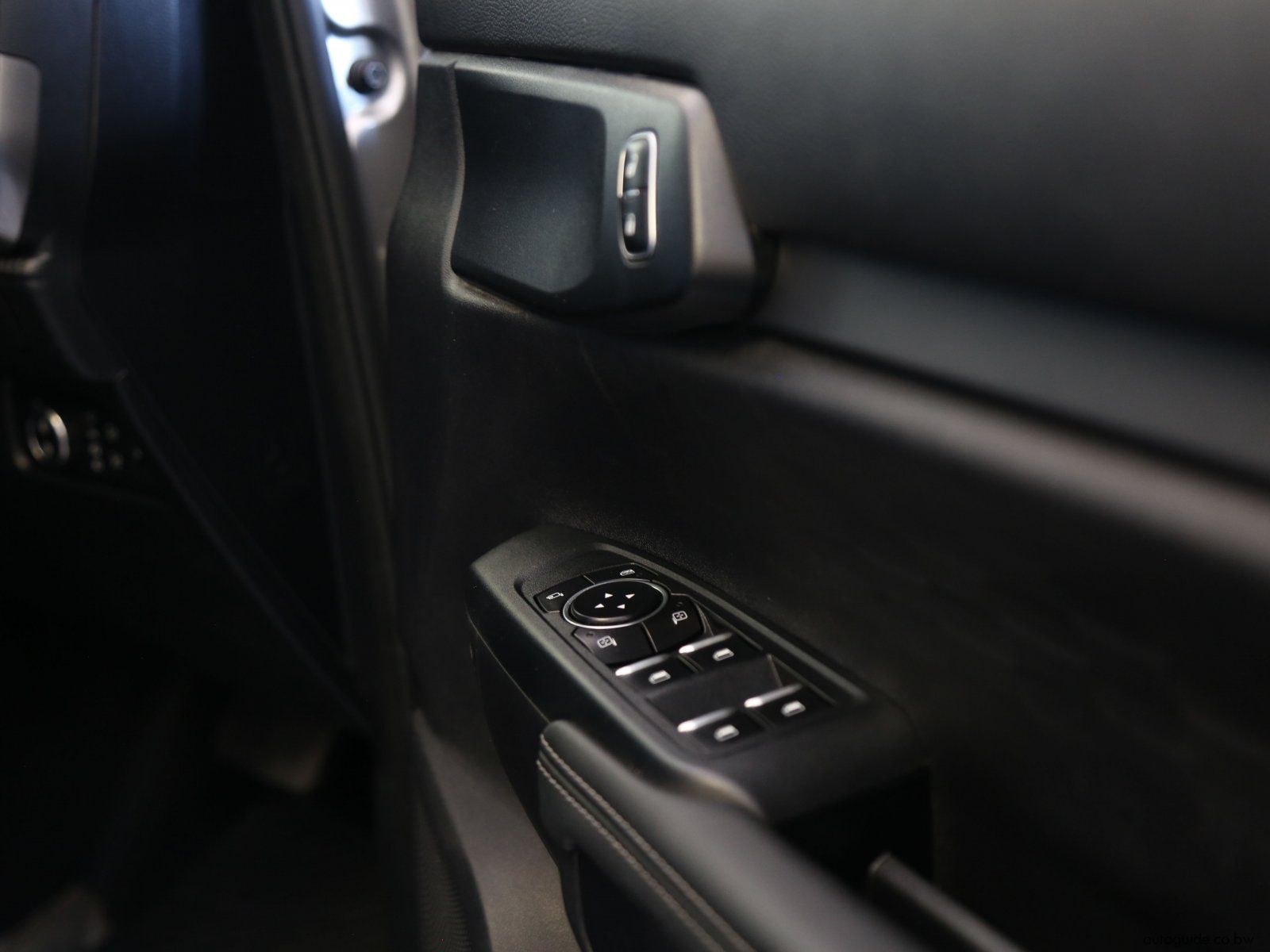 2025 Ford Ranger XLT 6 Speed photo