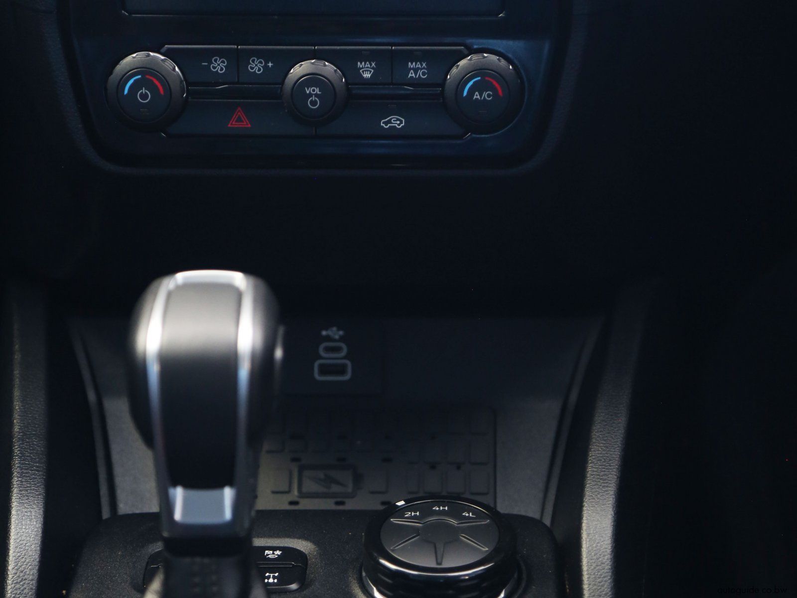 2025 Ford Ranger XLT 6 Speed photo