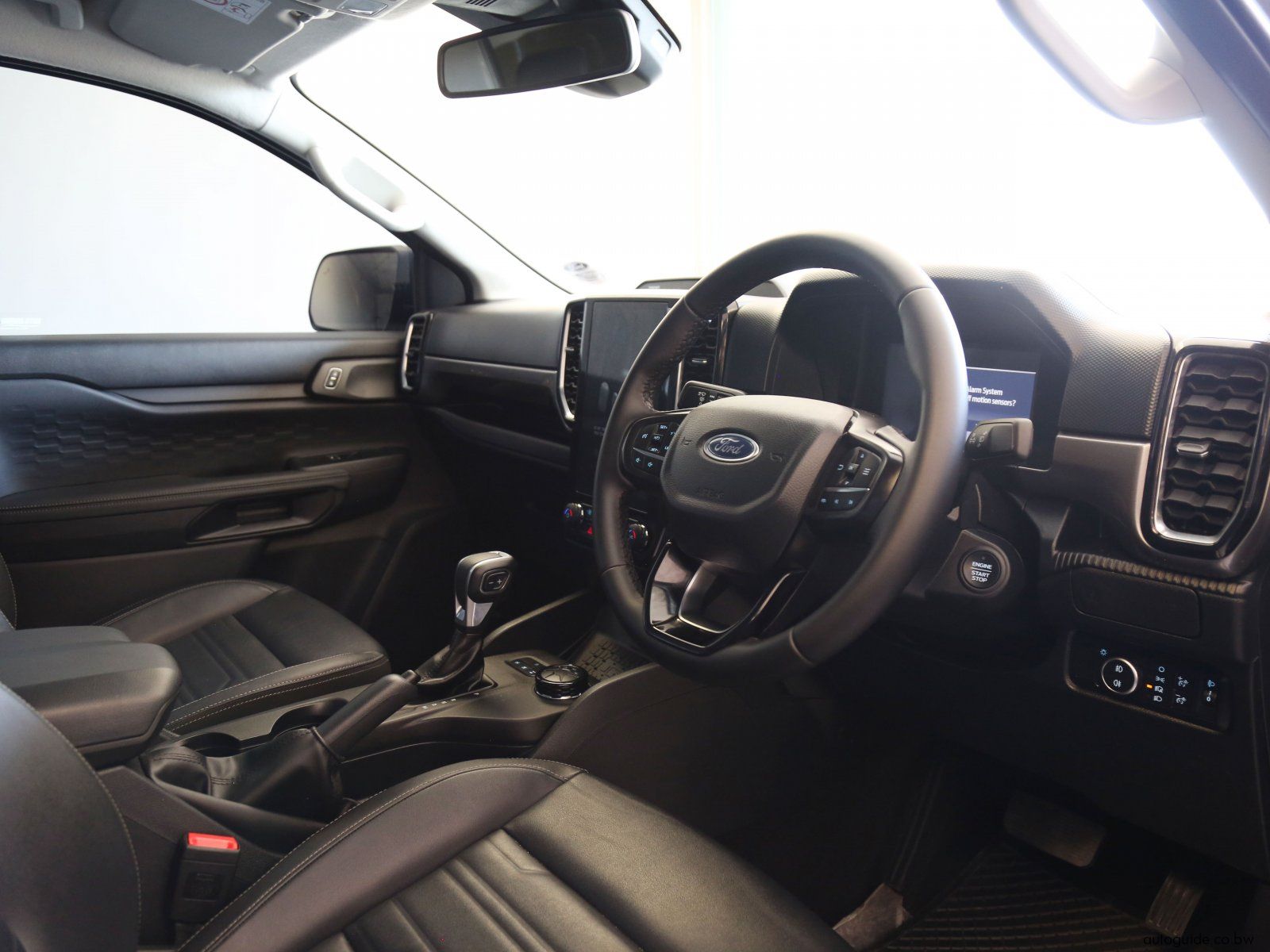 2025 Ford Ranger XLT 6 Speed photo