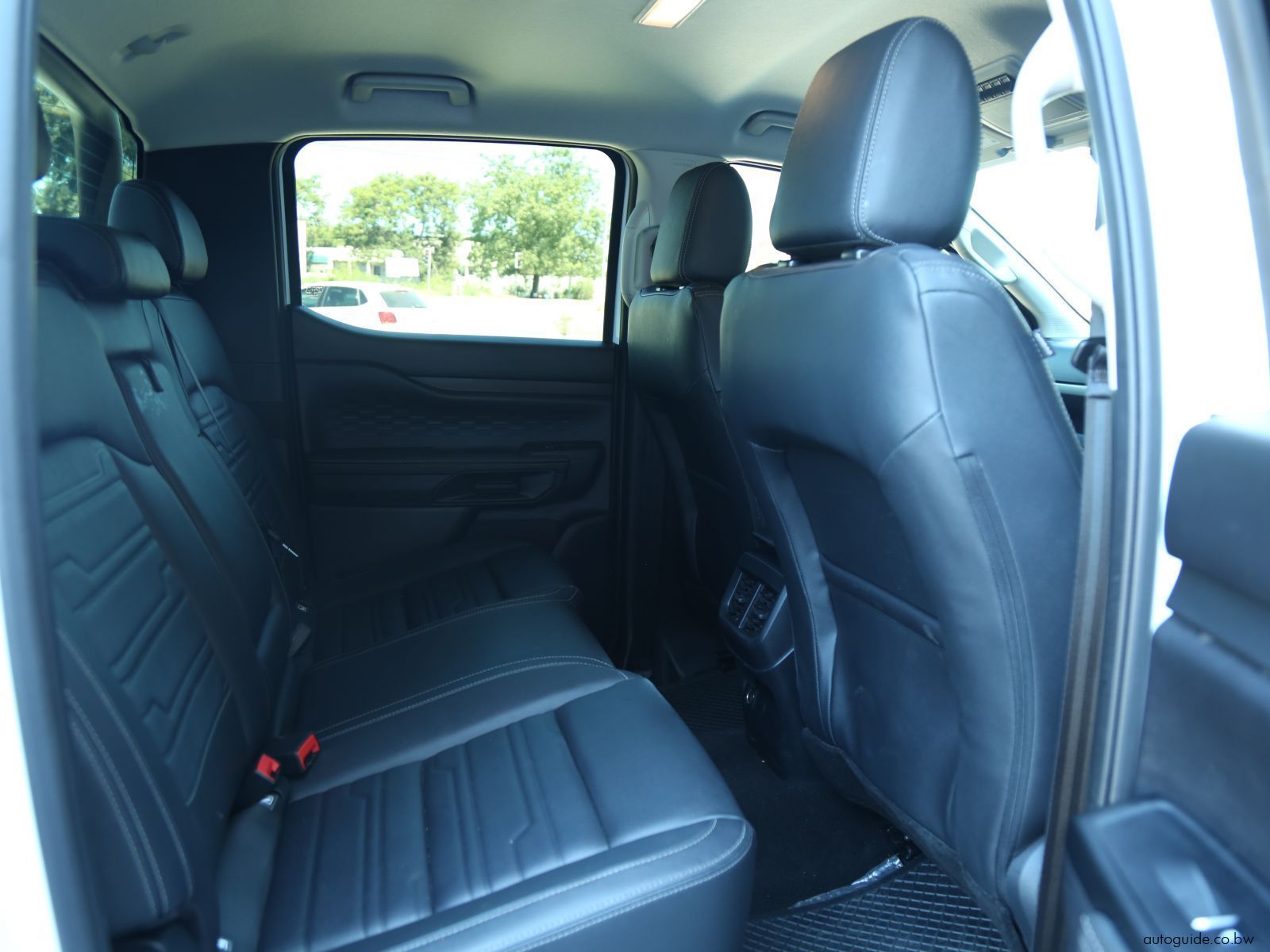 2025 Ford Ranger XLT 6 Speed photo