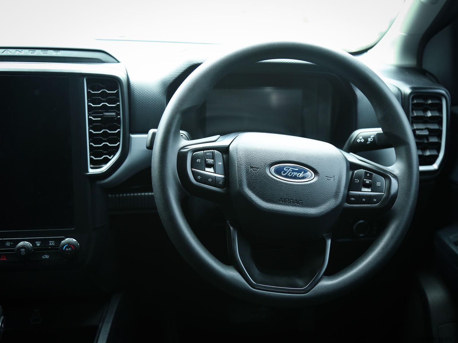 2025 Ford Ranger XL photo