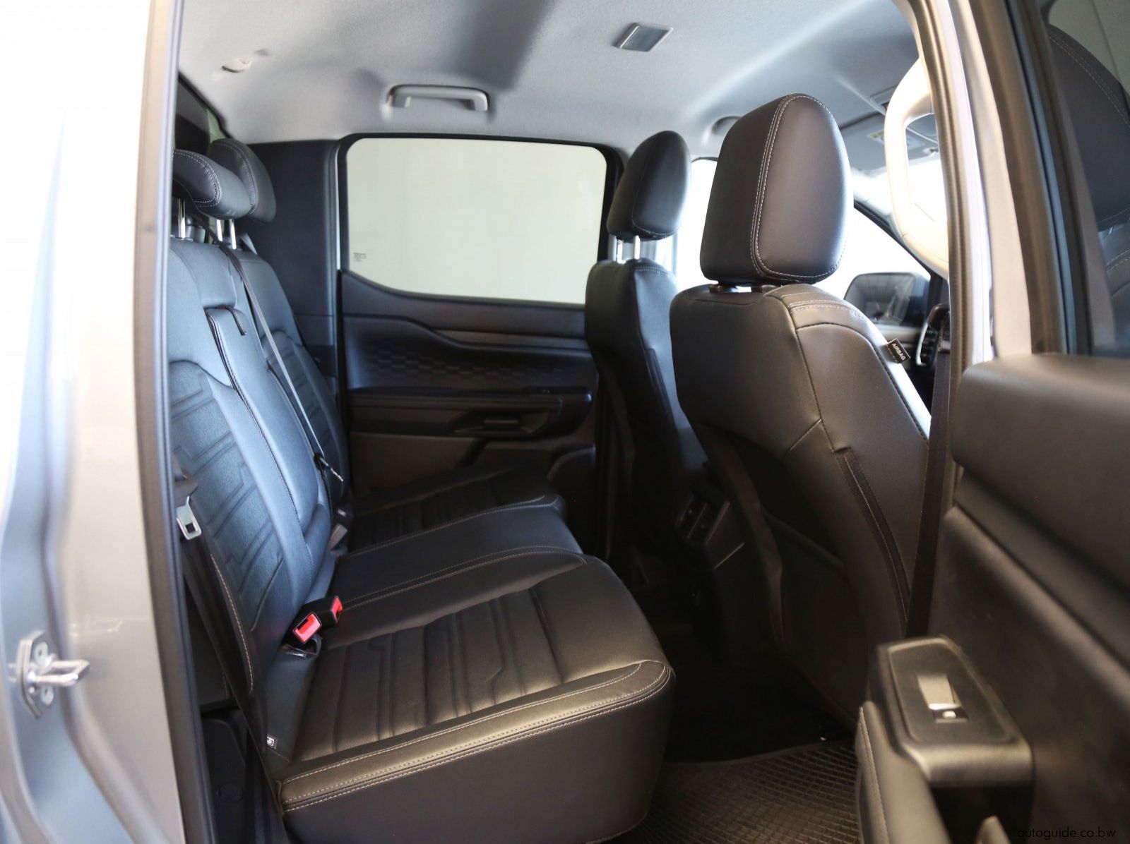 2025 Ford Ranger XLT 6 Speed pictures
