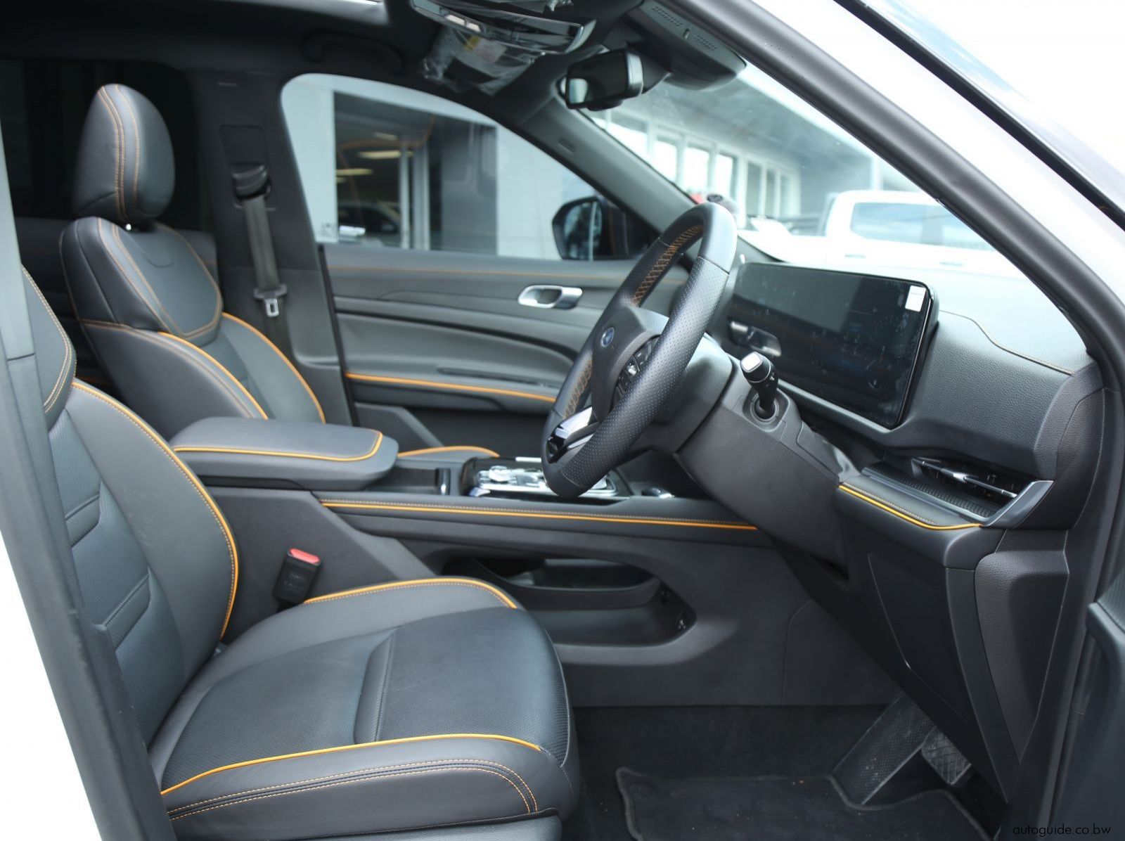 2025 Ford Territory Dark Edition pictures