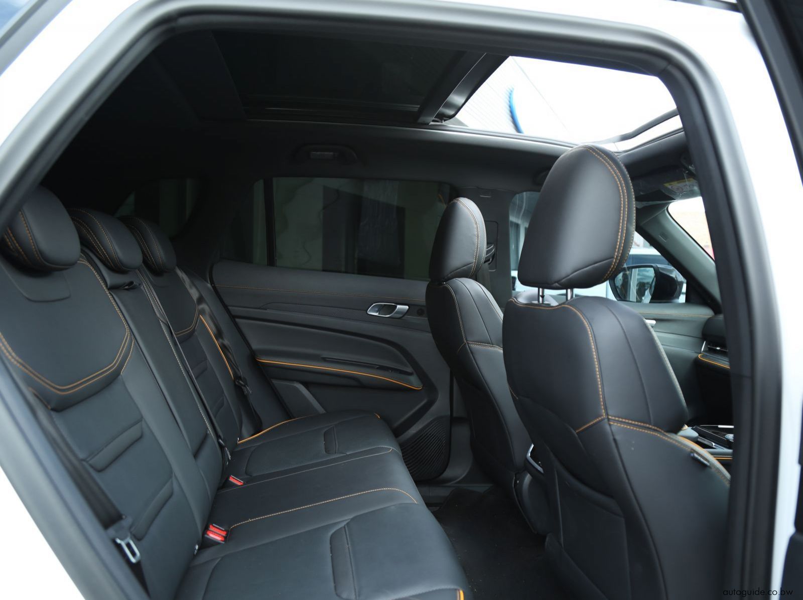 2025 Ford Territory Dark Edition pictures