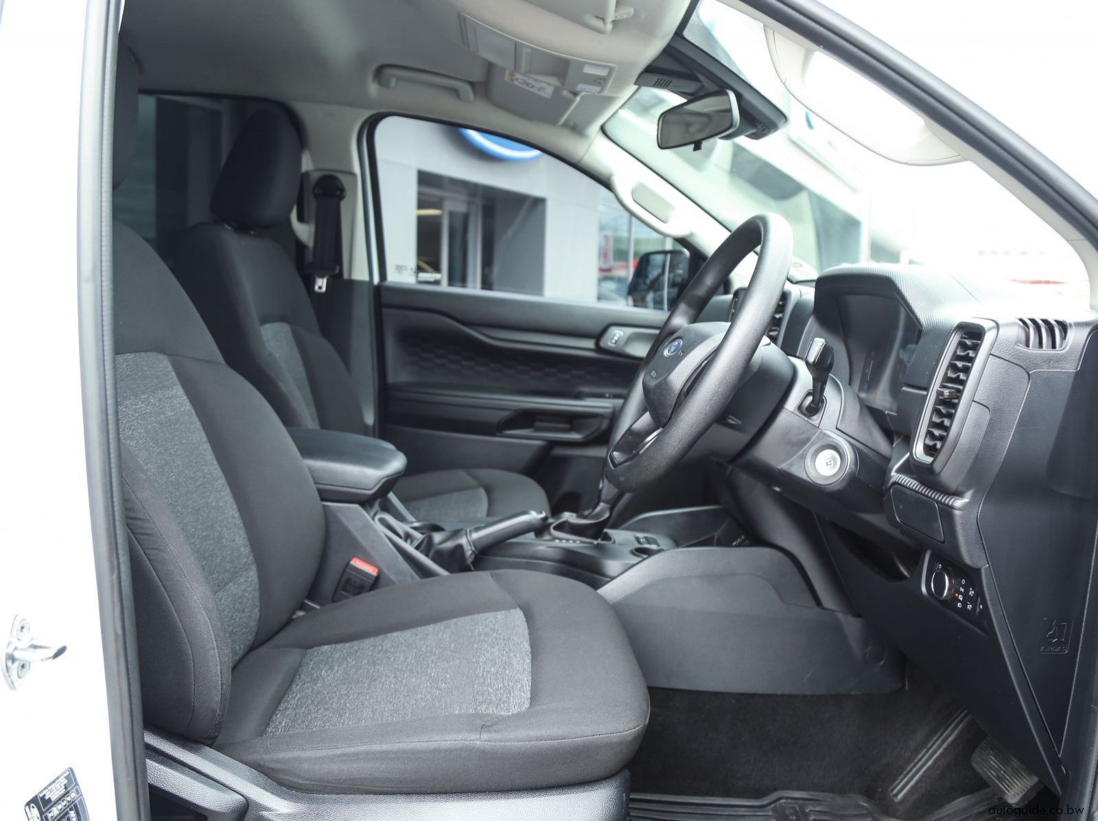 2025 Ford Ranger XL pictures