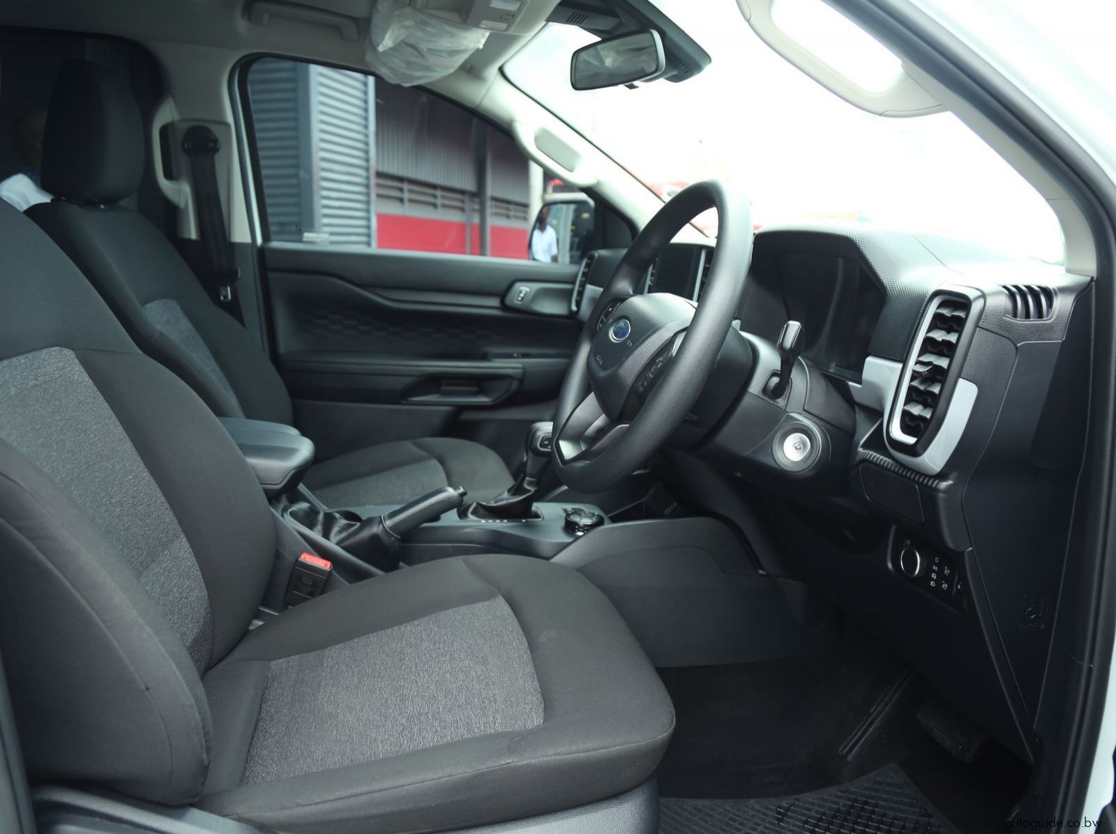 2025 Ford Ranger XL pictures