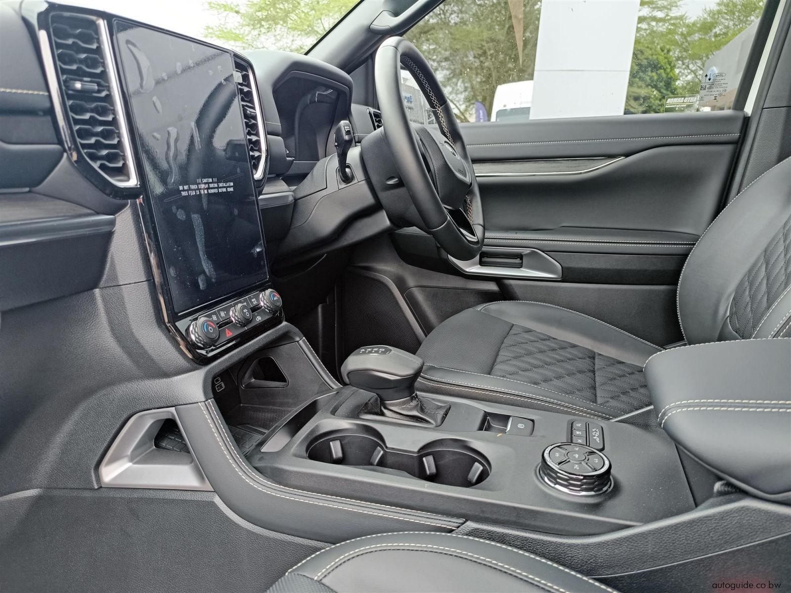 2026 Ford Everest Platinum 3.0L V6 photo