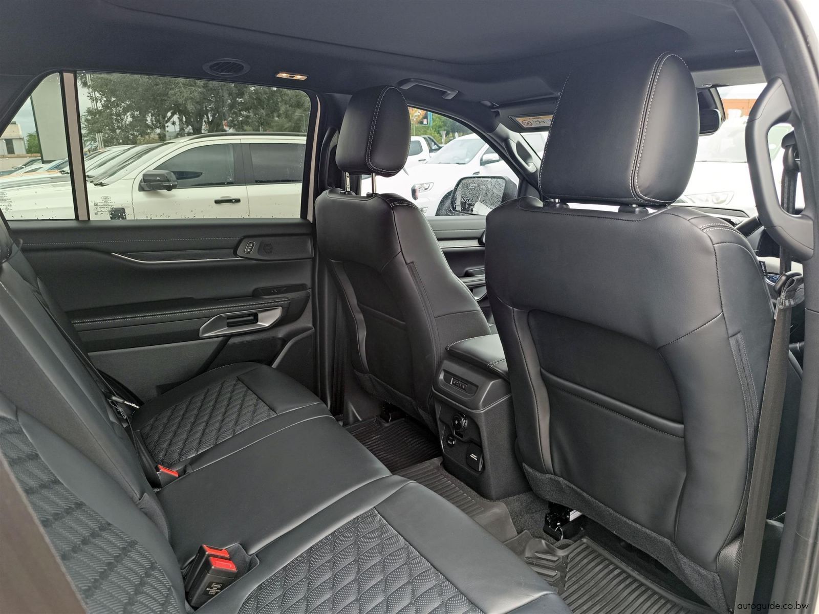 2026 Ford Everest Platinum 3.0L V6 photo
