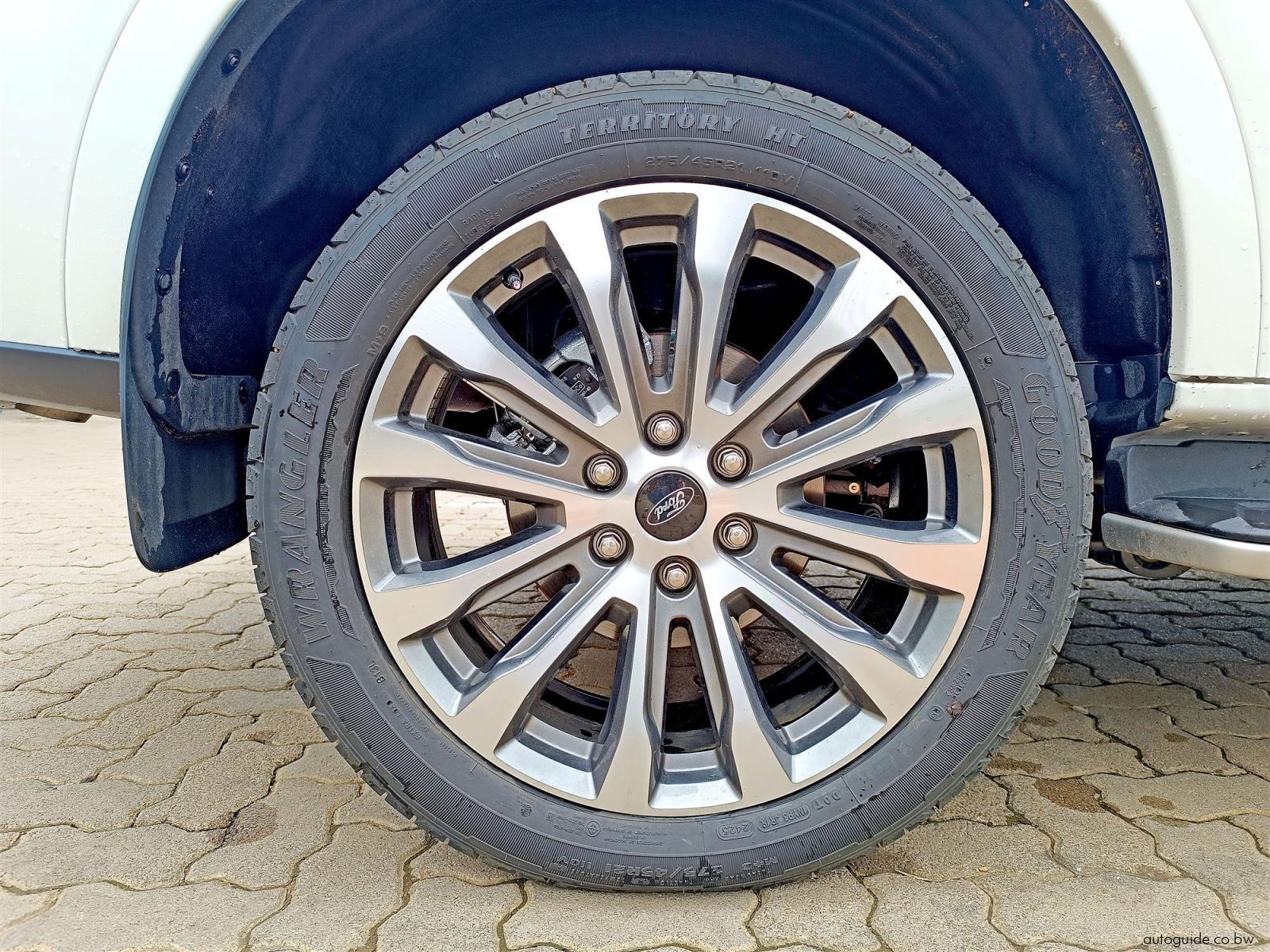 2026 Ford Everest Platinum 3.0L V6 photo