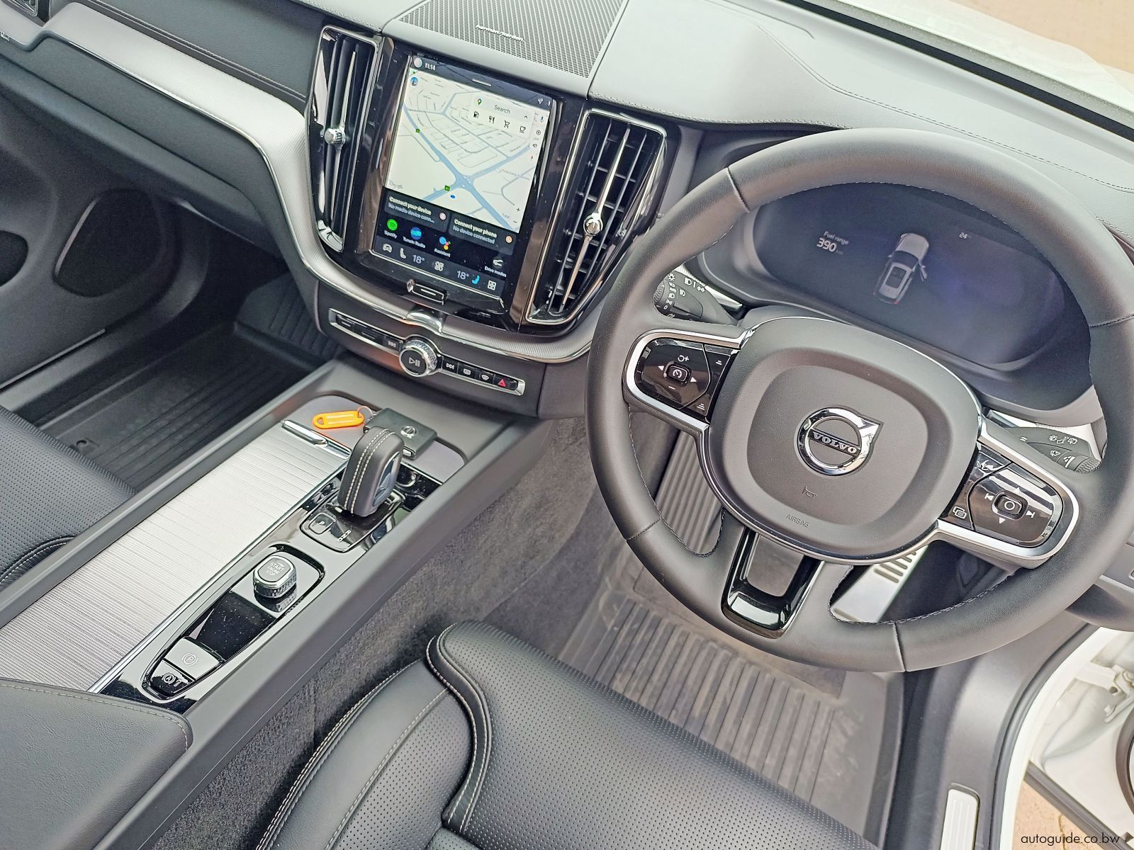 2022 Volvo XC60 B5 AWD photo