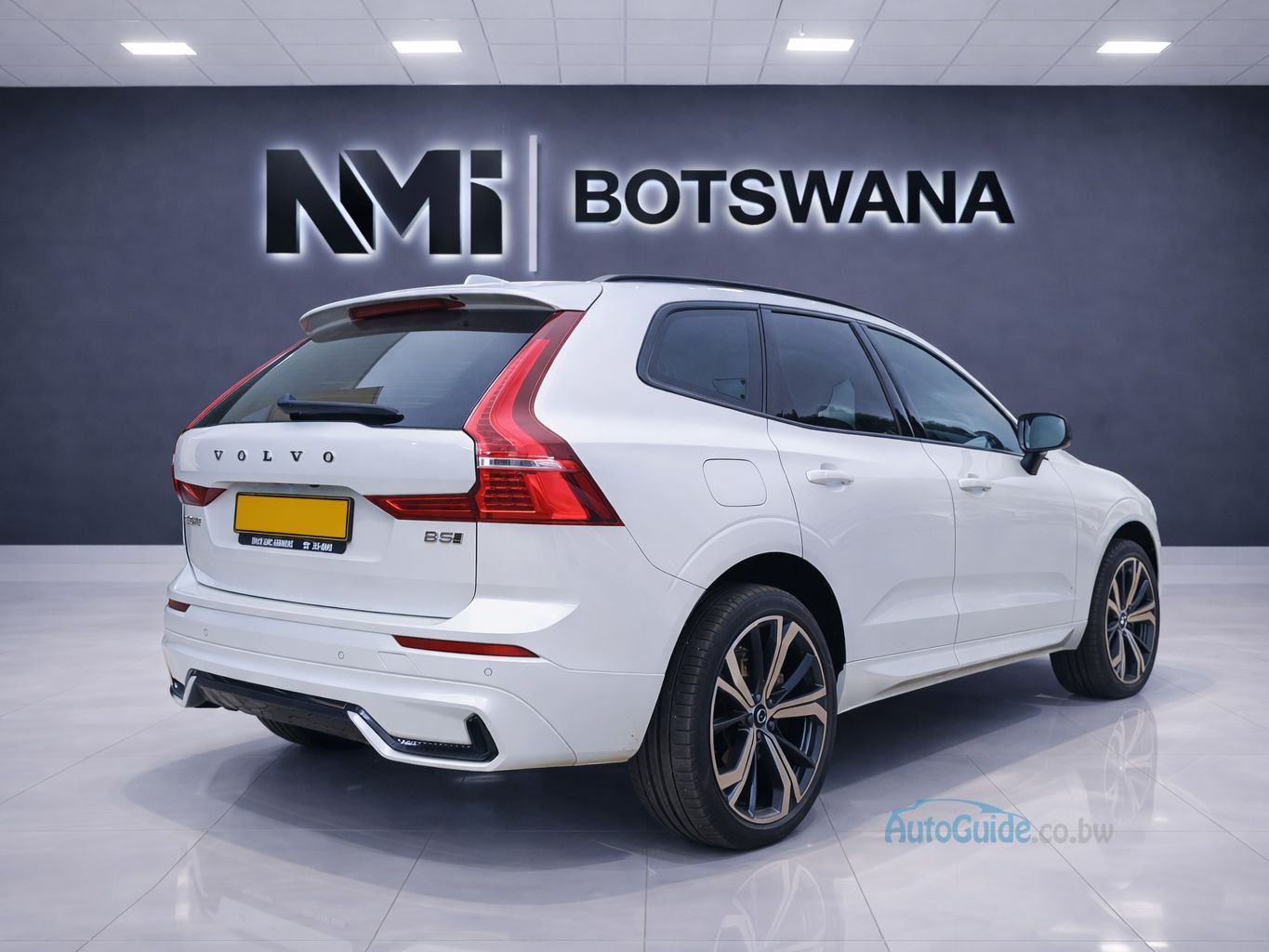2022 Volvo XC60 B5 AWD photo