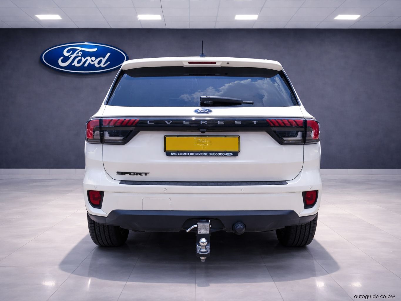 2025 Ford Everest Sport photo