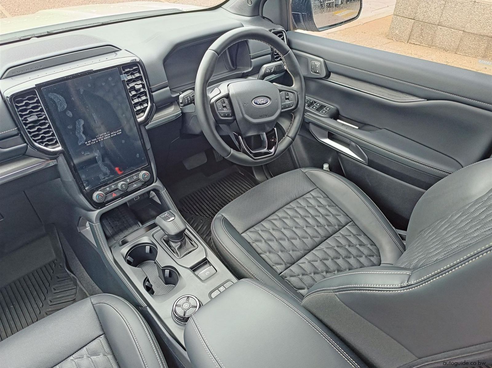 2026 Ford Everest Platinum 3.0L V6 pictures