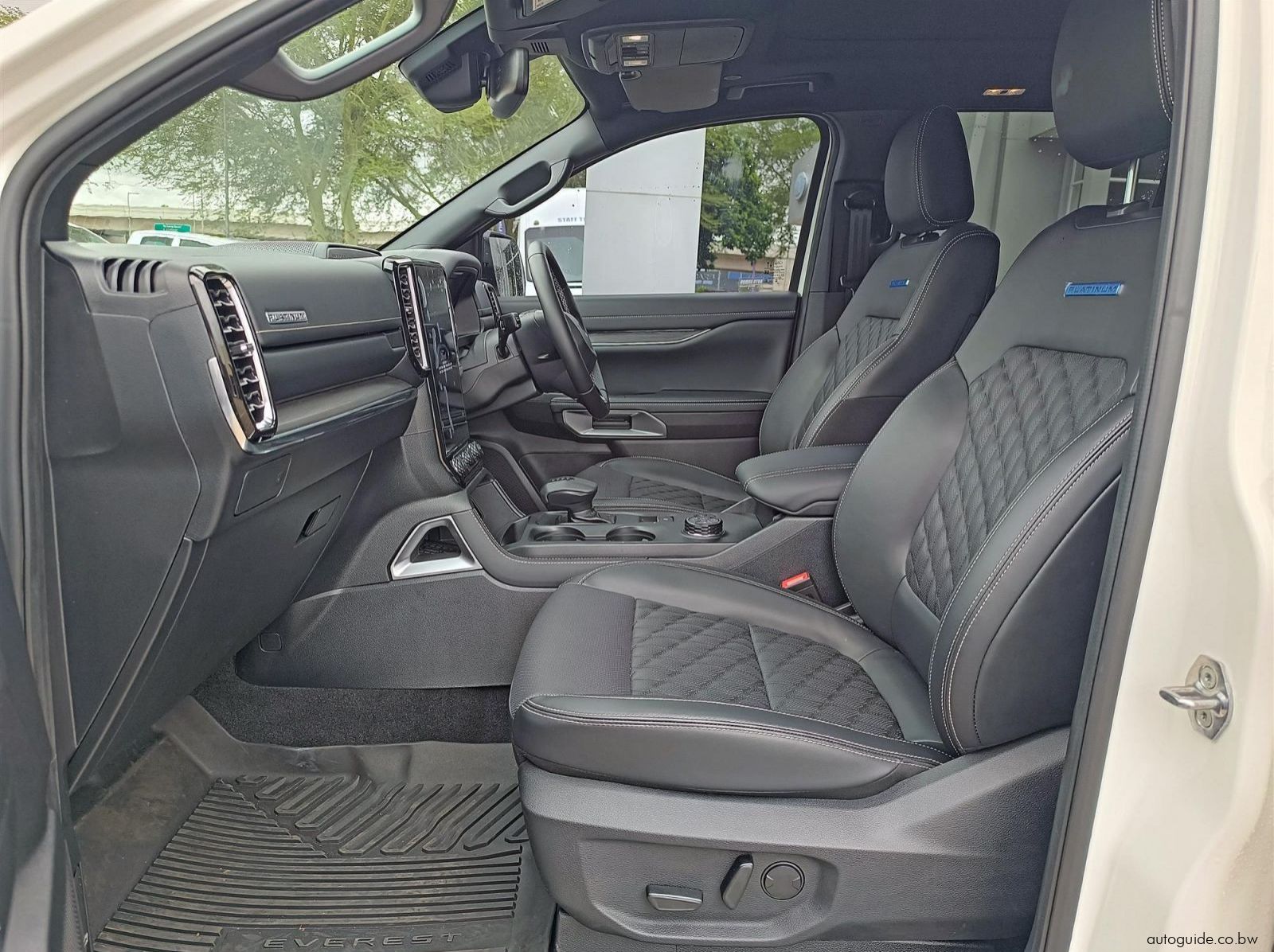 2026 Ford Everest Platinum 3.0L V6 pictures