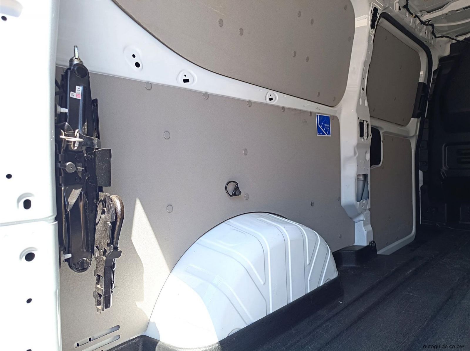 2025 Ford Transit Custom pictures