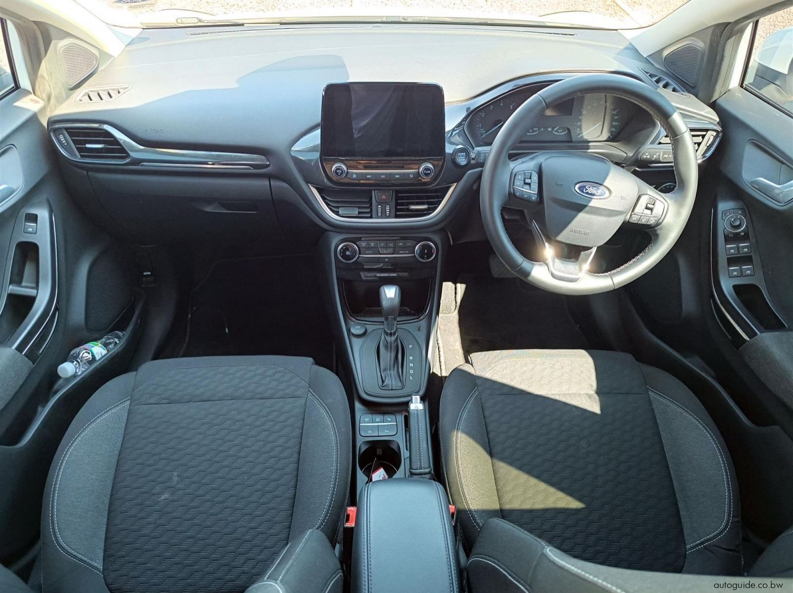 2025 Ford Puma pictures