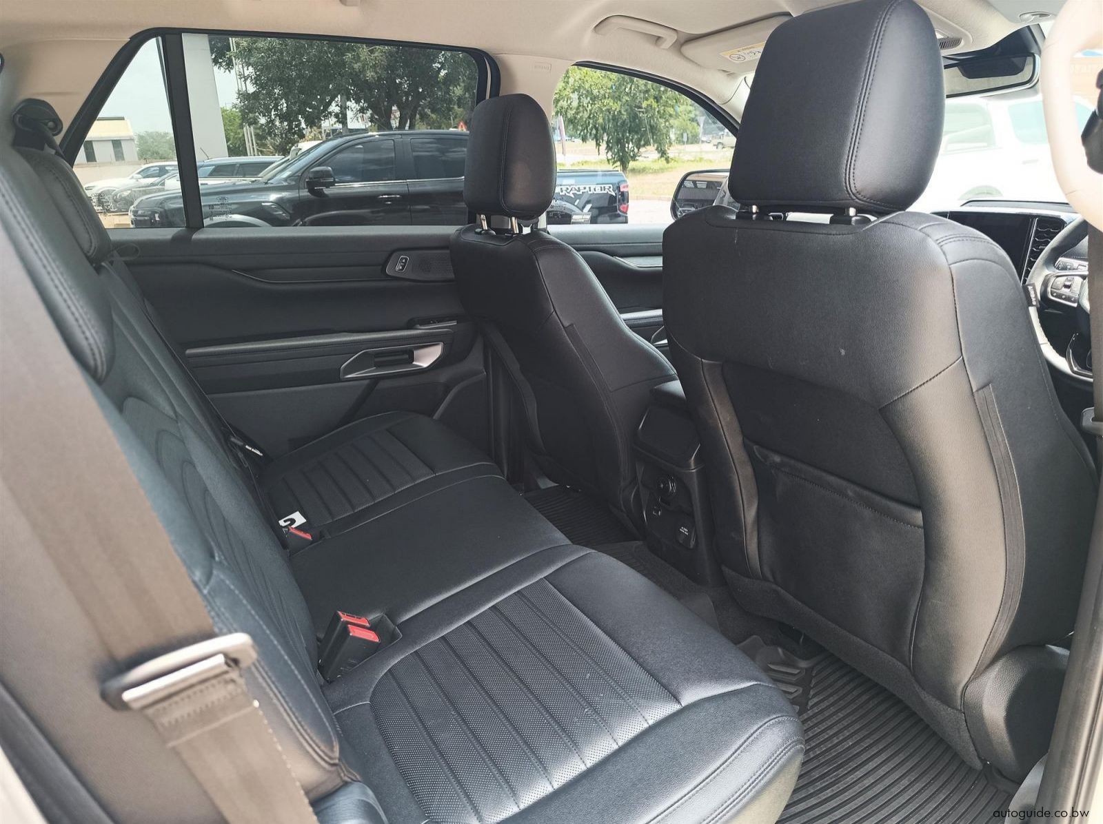 2025 Ford Everest Sport pictures