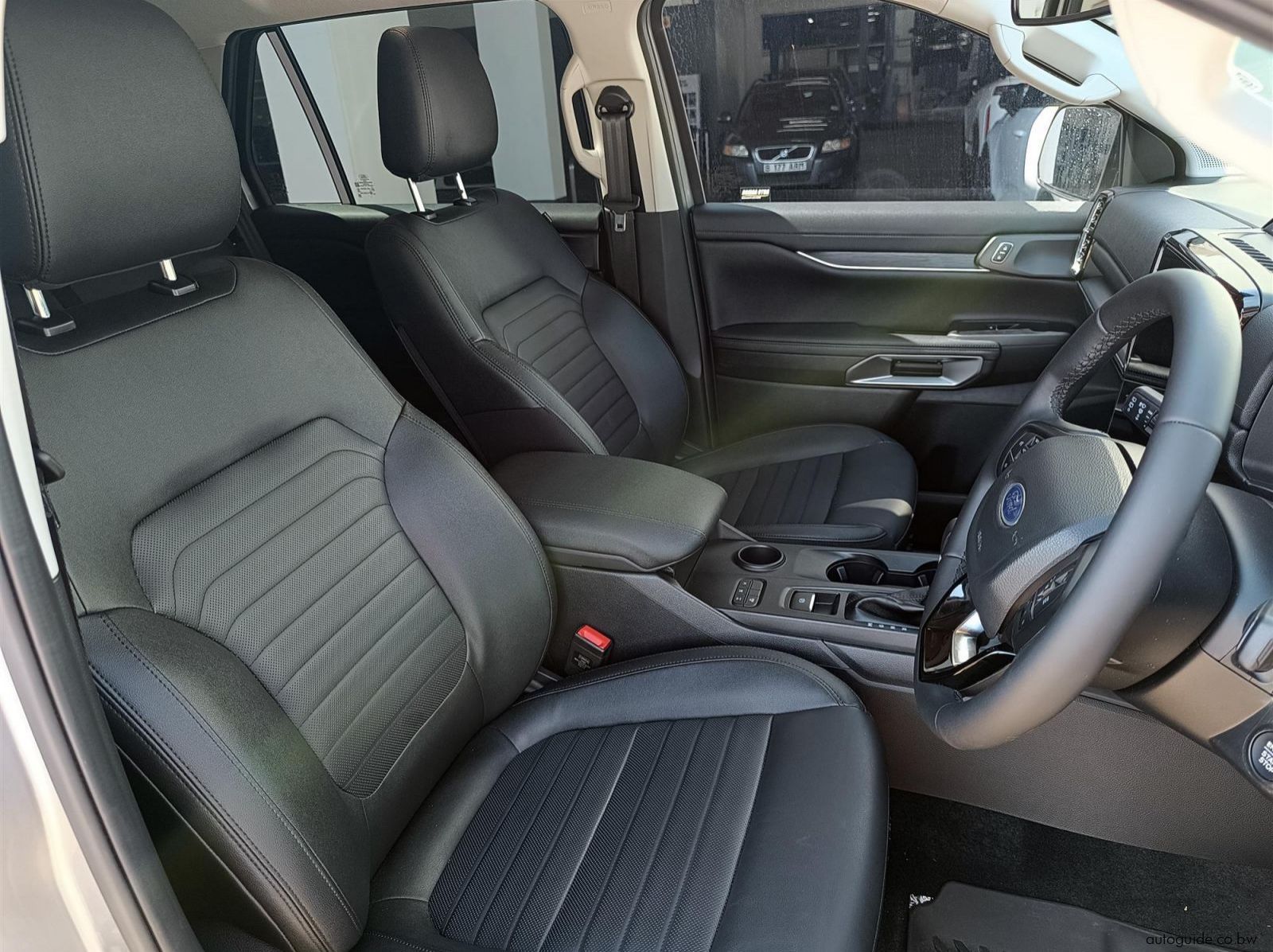 2026 Ford Everest Sport 7 Seater pictures