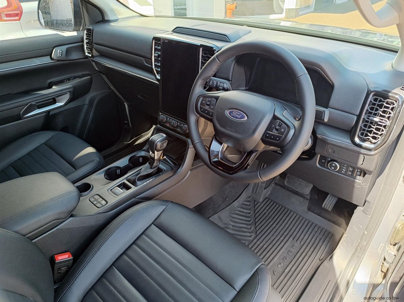 2026 Ford Everest Sport 7 Seater pictures