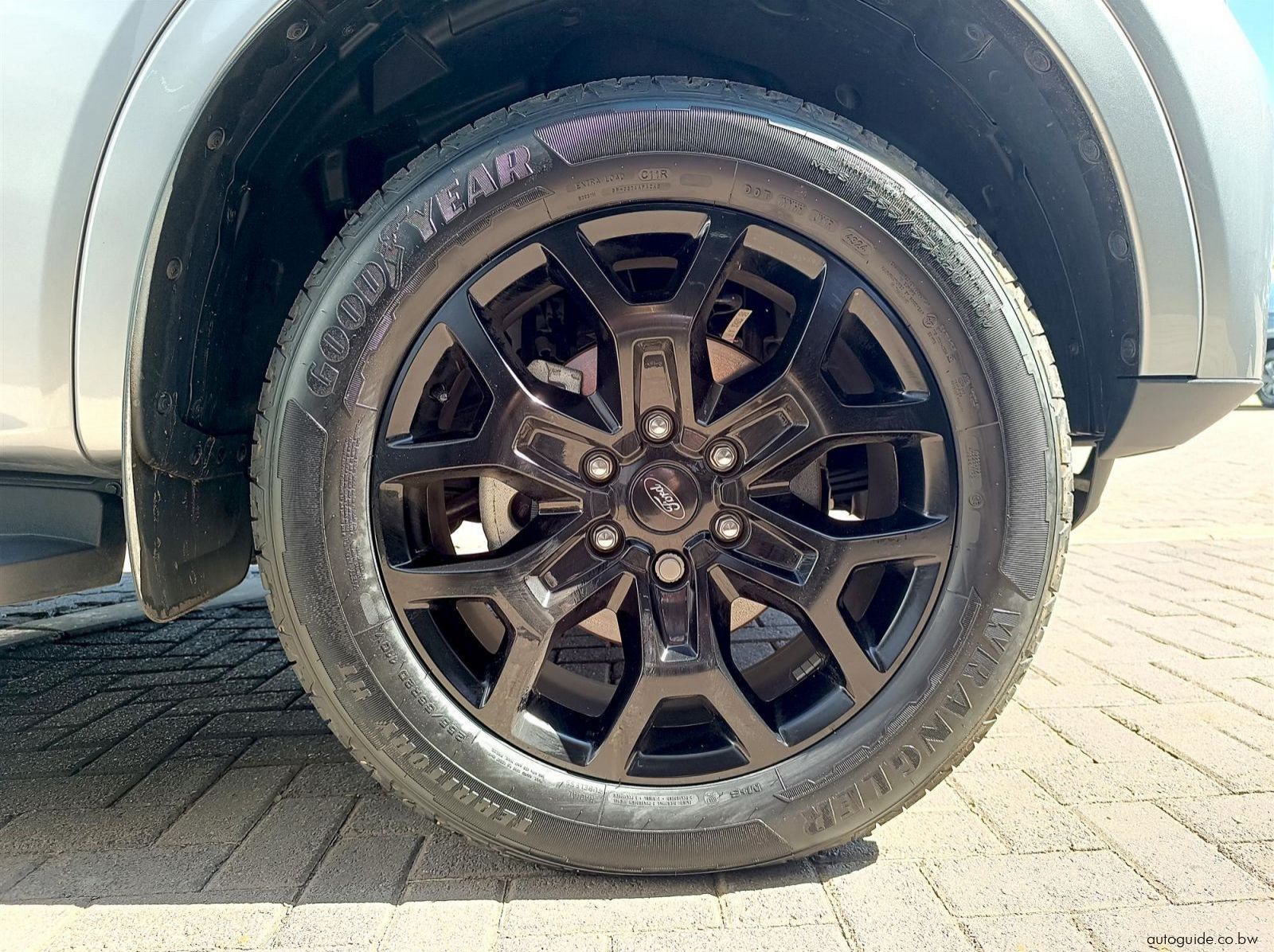 2026 Ford Everest Sport 7 Seater pictures