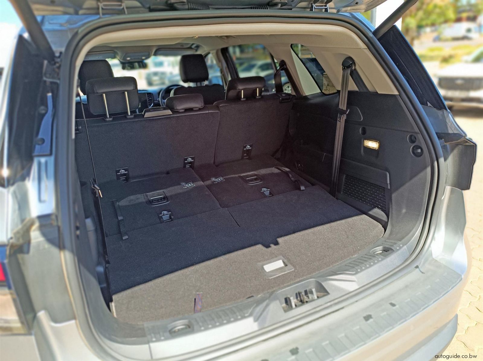 2026 Ford Everest Sport 7 Seater pictures