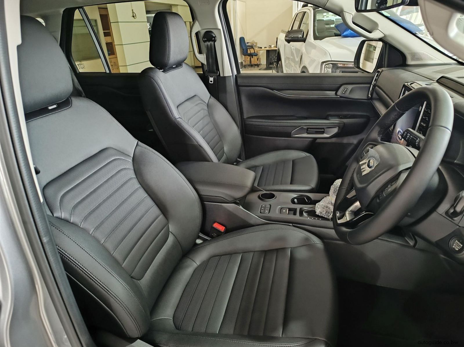 2026 Ford Everest Sport 2.0L A/T10 pictures