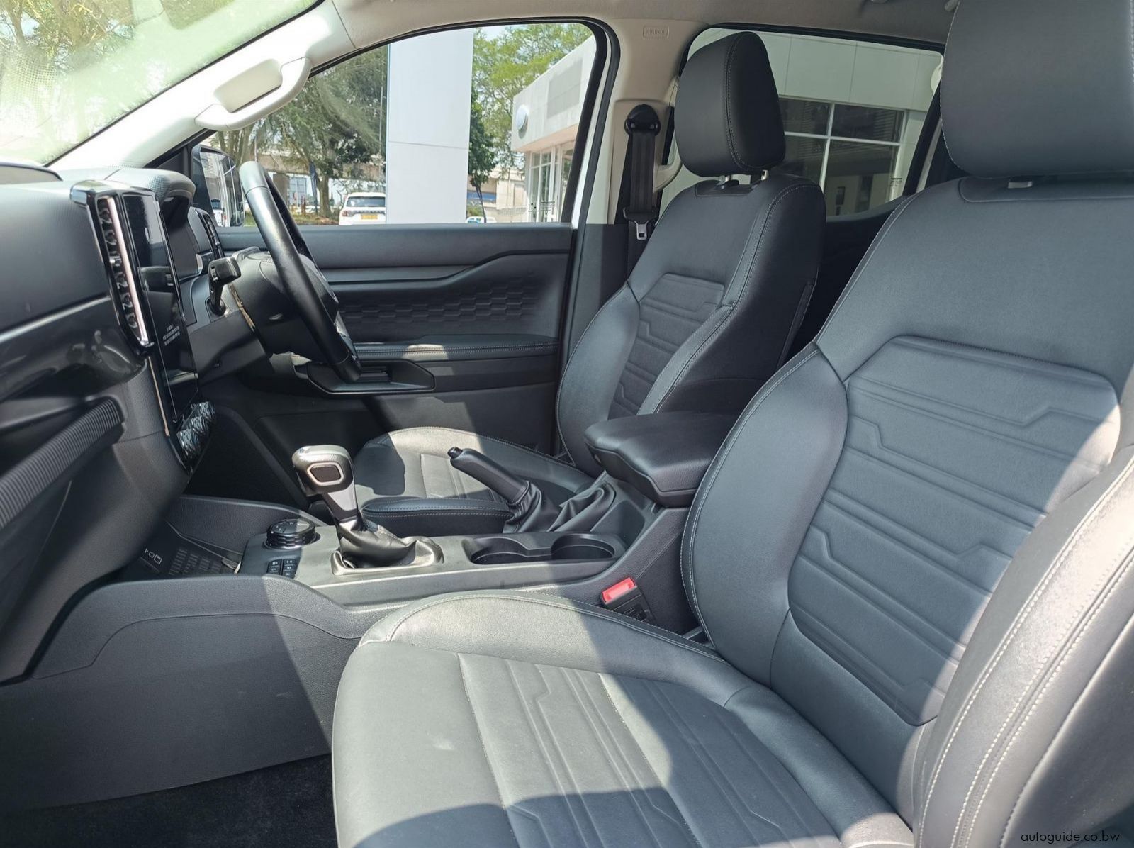 2025 Ford Ranger XLT 4x4 2.0L A/T pictures