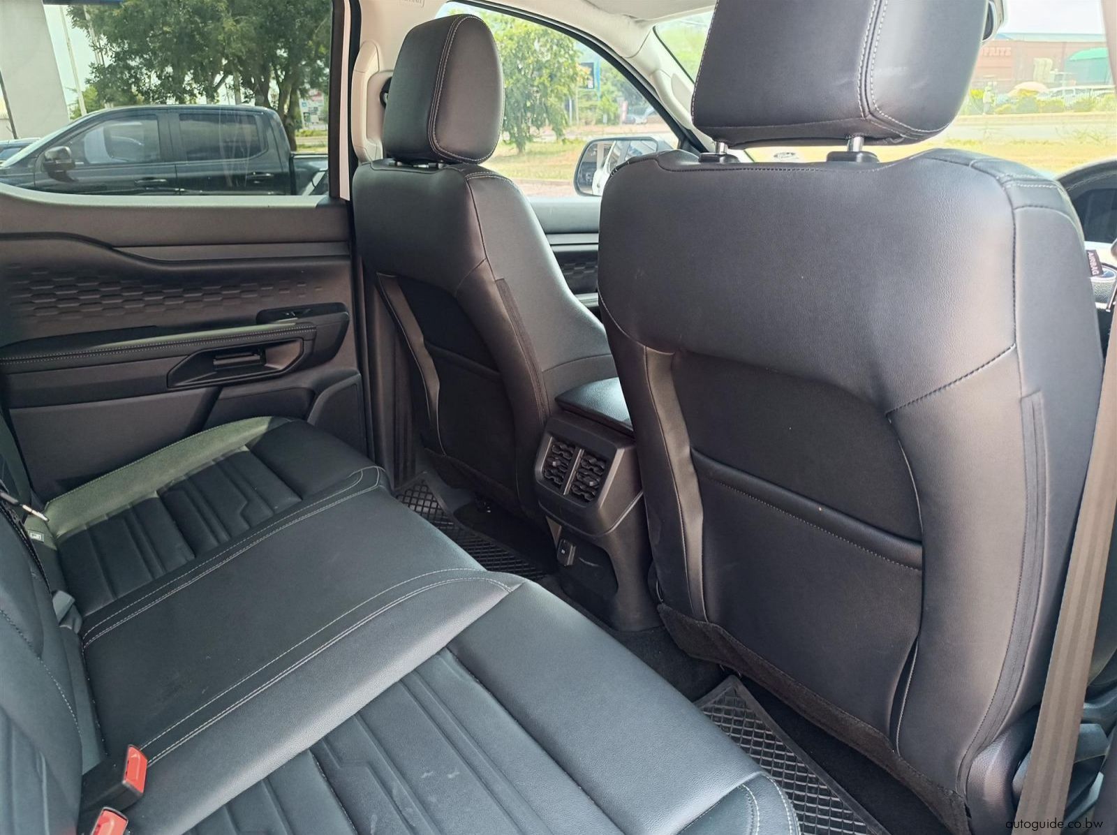 2025 Ford Ranger XLT 4x4 2.0L A/T pictures