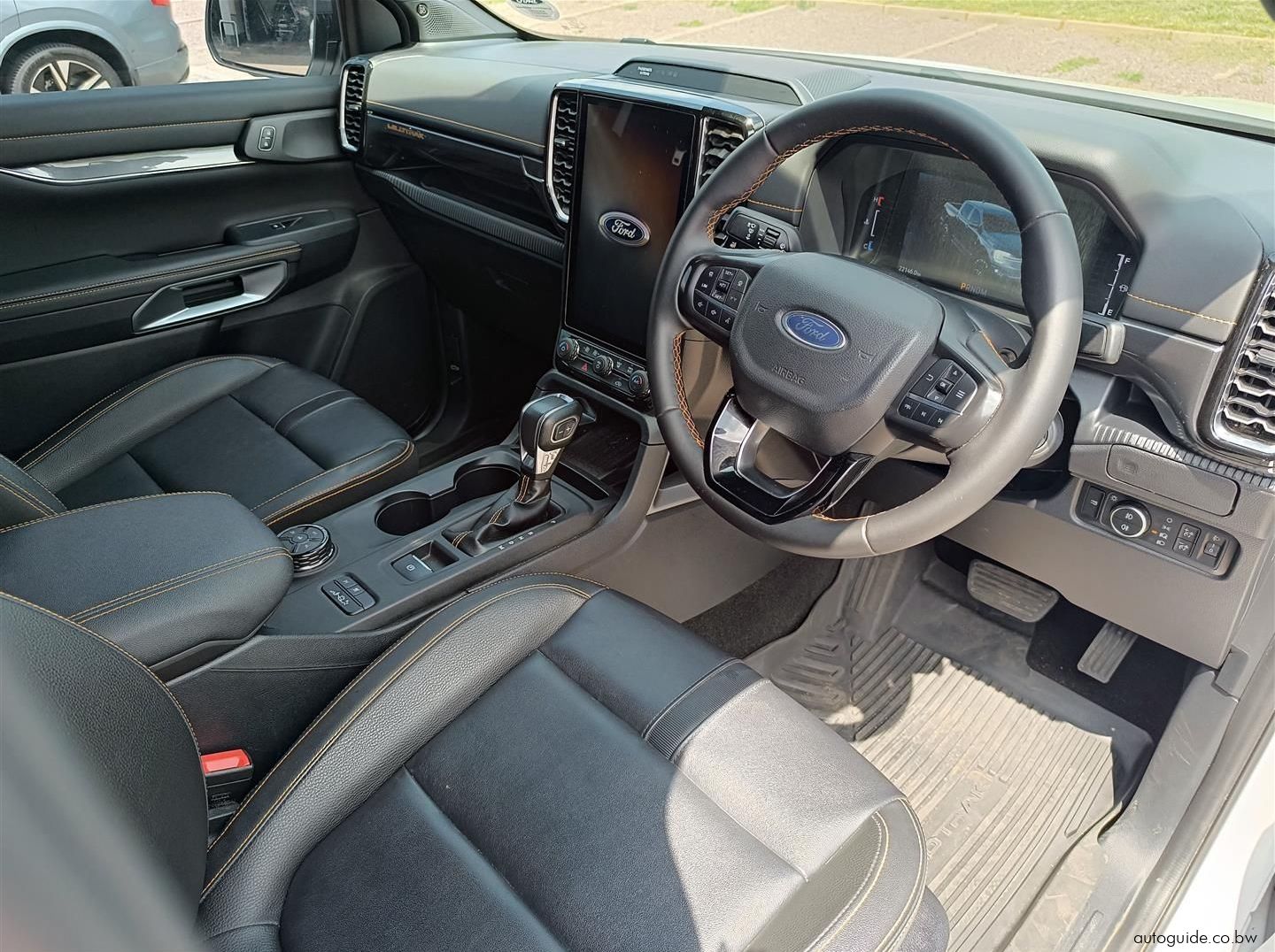 2025 Ford Ranger Wildtrak Bi-Turbo 4x4 A/T 2.0L pictures